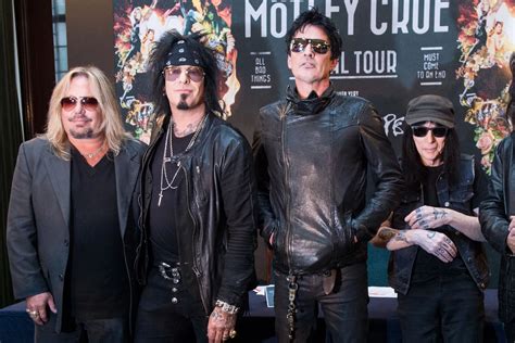 Motley Crue Share Clip Of New The Dirt Song