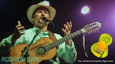 Rodrigo Zanc Canta Sucessos Da Carreira Em Piracicaba SP Antes Do