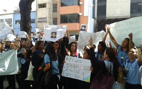 Compa Eros Y Profesores De David Vallenilla Exigen Justicia Por Su