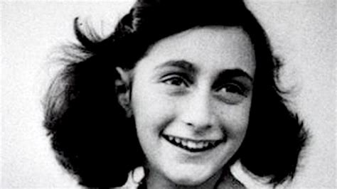 Un Distrito Escolar De Texas Retira El Diario De Ana Frank De Las