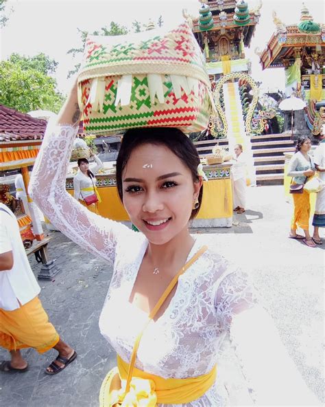Koleksi Cewek Cantik Asal Bali Yang Sempat Viral Dengan Video Panas Hot Sex Picture