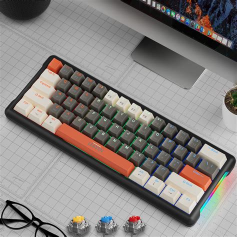 New Custom Gaming Mechanical Keyboard 61 Key Mini RGB Hot Swap C Type Wired Water Cooling