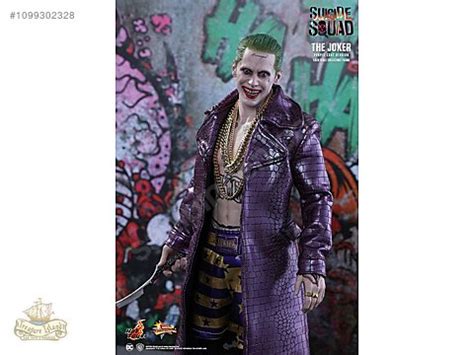 Figur Hot Toys Suicide Squad Joker Purple Coat Sahibinden