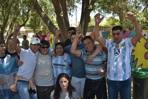 La Familia Del Cuti Romero Y Su Grito De Gloria Desde La Plaza De Su