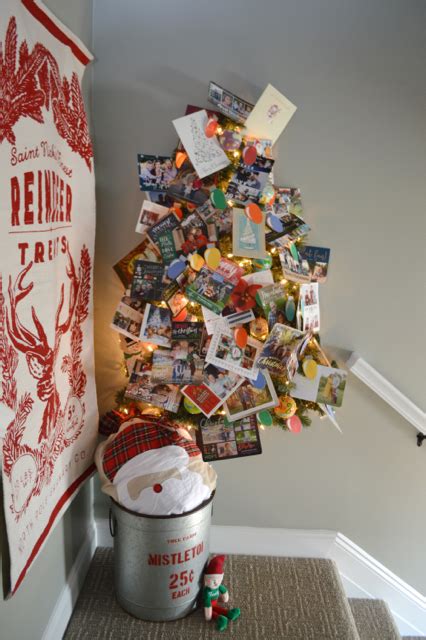 A Christmas card tree - NewlyWoodwards