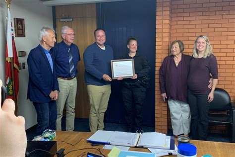 Local Detective Constable Awarded For Sex Offender Registry Work North Bay News