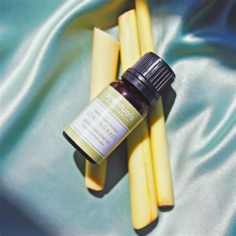 Lemongrass Essential Oil Scentuals Natural And Organic Skin Care