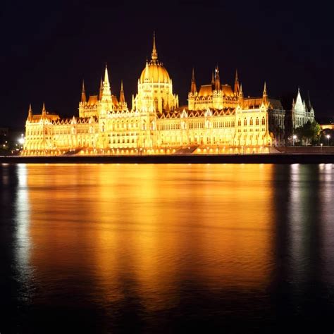 Budapest - Hungarian parliament at night - Hungary — Stock Photo ...