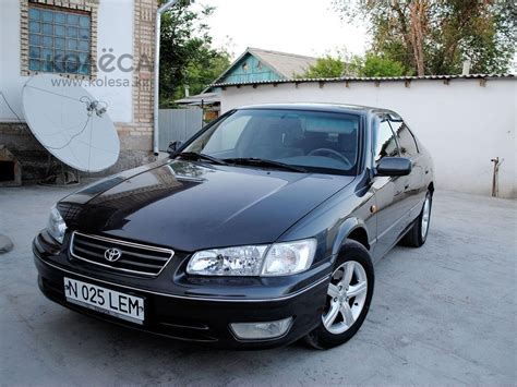 Toyota Camry 25 Photo Gallery #1/9