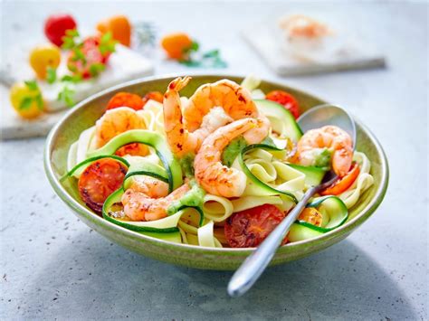 Tagliatelles Aux Crevettes Courgettes Et Tomates Cerises Recette