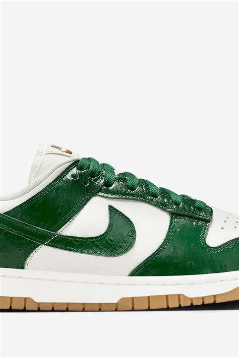 Nike Dunk Low Lx Phantom Gorge Green Sail Metallic Gold Vegnonveg