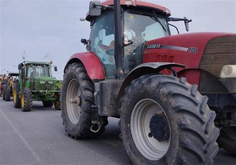 Muere Un Hombre De A Os Tras Volcar Con Un Tractor En Burgos La