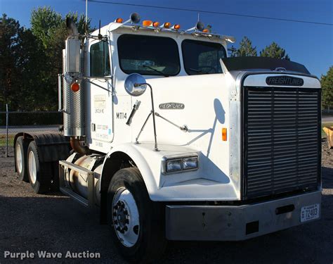 1987 Freightliner Flc 64t Semi Truck In Towanda Ks Item Da4273 Sold