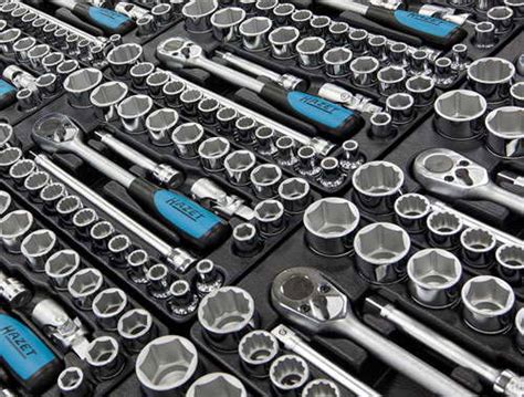 Выбор автомобильного инструмента: основы