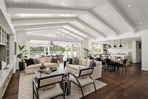 A Contemporary Hamptons Farmhouse Making Your Home Beautiful