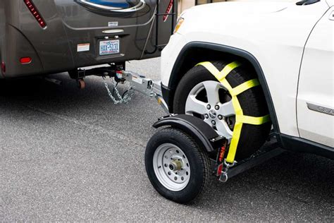 Everything You Need to Know About Car Tow Dolly Tires | Car Tow Dolly