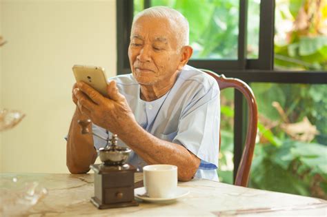 Retired M Sian Loses RM44 5K To Foreign Woman After Entertaining A Naked Video Call From Her