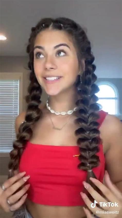 Pin By Nico Costache On Pinuri Create De Tine Risky Picture Ideas Pretty Latina Risky Pictures