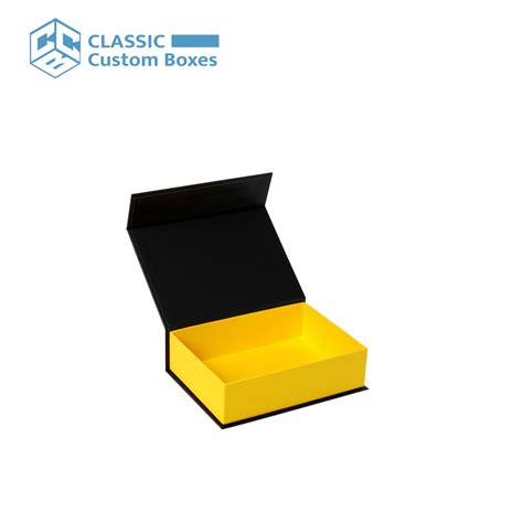 Magnetic Closure Classic Custom Boxes