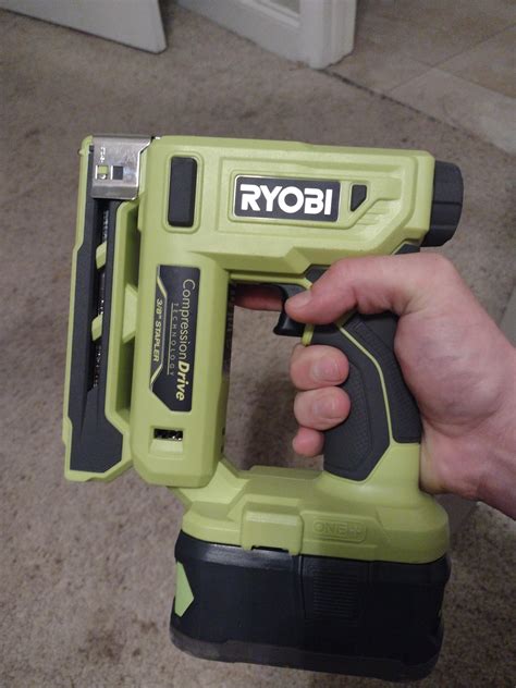 Ryobi One 18v Cordless Compression Drive 38 Crown Stapler