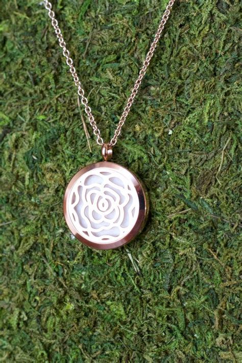 Rose Gold Stainless Steel Necklace Diffuser Necklace Aromatherapy