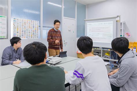 千葉工業大学 情報変革科学部 学費・経済的支援｜大学ポートレート