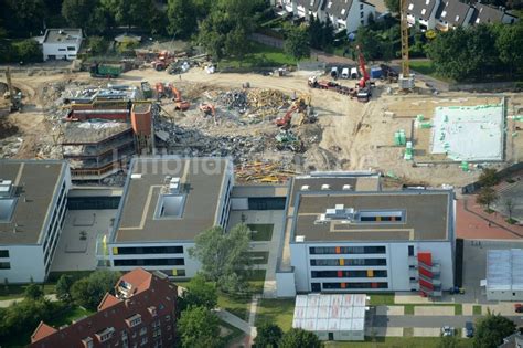 Luftaufnahme Hannover Abrißarbeiten am Gelände der Schulgebäude der