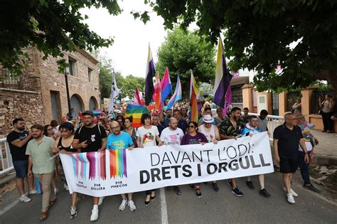 Así ha sido la manifestación del Orgullo en Nàquera tras el veto a la