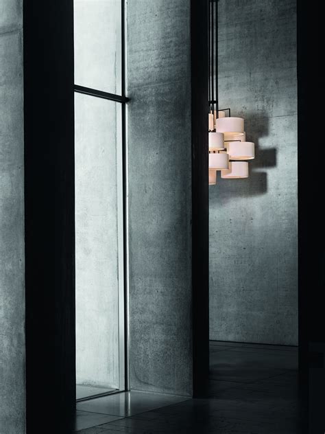 Why is noon 12 pm or 12 am a surprising mystery for many 31