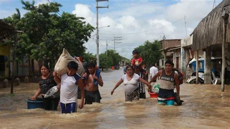 Ciclón Yaku Genera Lluvias E Inundaciones En El Norte Peruano