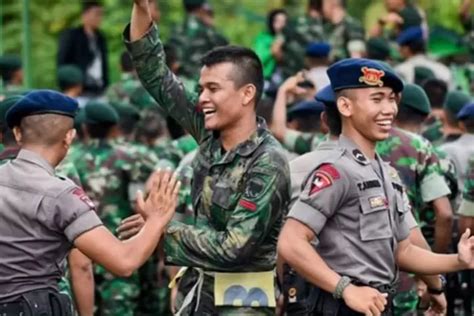 GAJI TNI DAN POLRI BULAN DESEMBER 2023 CAIR SERENTAK HARI INI Perwira