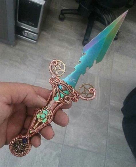 Pin By Michaela Lindberg On Clockwork Couture Pretty Knives Sword