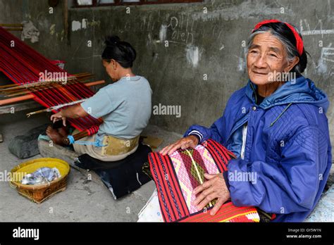 Bontoc tribe people hi-res stock photography and images - Alamy