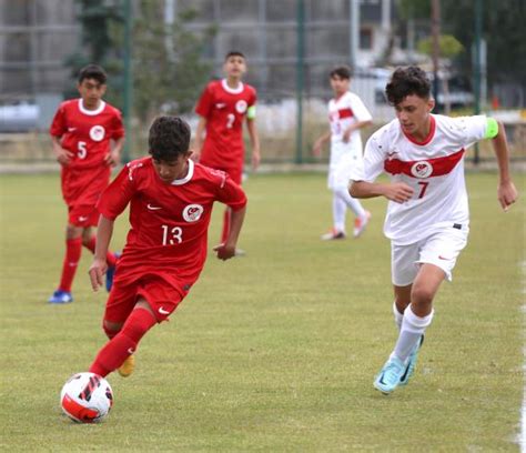 U14 Milli Takım 1 Etap Bölge Seçmeleri 4 Grup Maçları Ile Devam