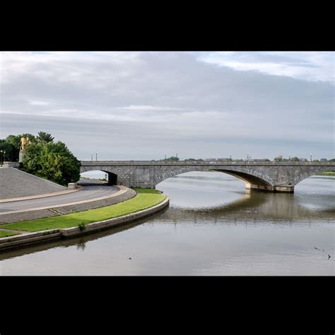 memorial bridge : Jo Ann Tooley