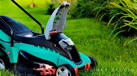 Bosch Rotak 43 LI Ergoflex Cordless Lawnmower Review Slinky Studio