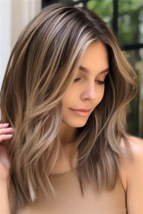 44 Gorgeous Brown Hair With Blonde Highlights Schöne frisuren