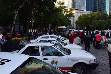 Tras mesa de negociación taxistas acuerdan no volver a bloquear