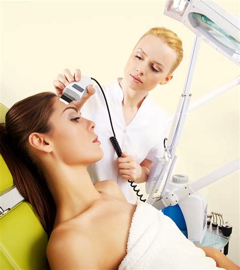 Best Skin Care Clinics In Delhi - Our Top 10 Picks