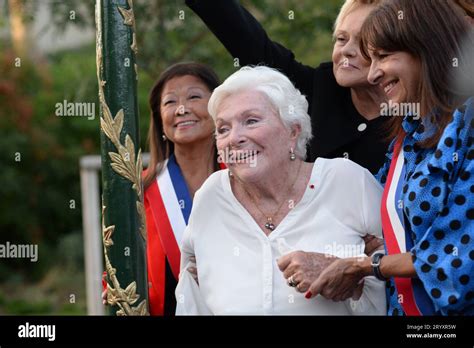 Line Renaud Tait Honor E Qu Un Jardin De Paris Porte Son Nom Lors De