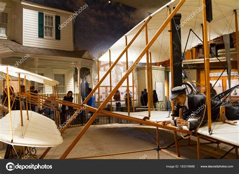 Wright Brothers 1903 Powered Flyer At The National Air And Spac Stock