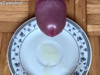 Masturbación y Semen En un Plato Pornhub Gay