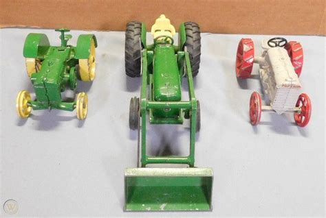 Vintage Metal Toy Tractors John Deere Front Loader Ertl