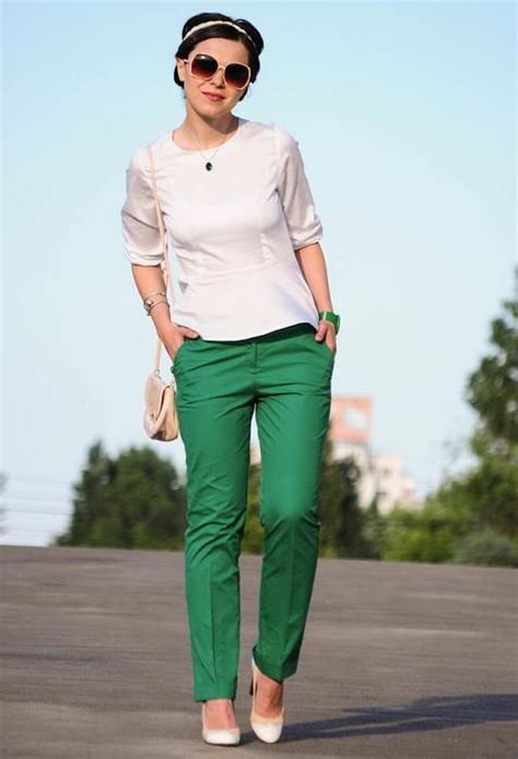 30 LOOKS para COMBINAR un PANTALÓN VERDE Últimas tendencias