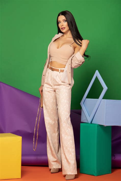 Small Circles Big Checks Риза Luxury Nude Alessa