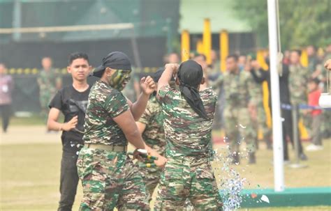 Upacara HUT TNI Ke 78 Dimeriahkan Atraksi Barongsai Dan Aksi Bela Diri