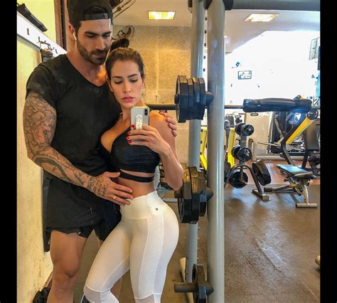 Foto Corpo sarado de Adriana Sant Anna impressionou fãs da ex BBB na