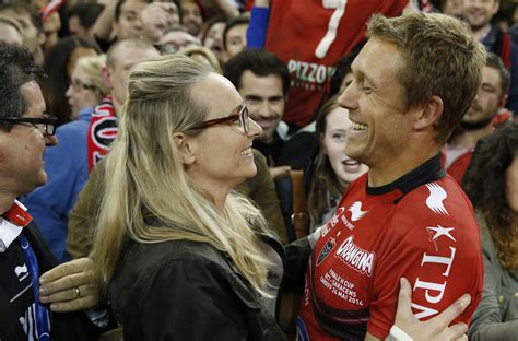 Rugby star Jonny Wilkinson and wife Shelley have announced they're ...