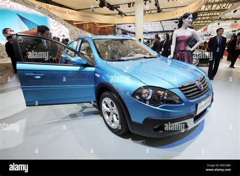 Visitors Look At A Brilliance Auto Zhonghua Junjie Cross At The Th