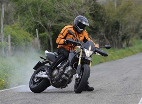 APRILIA SMV 750 Dorsoduro